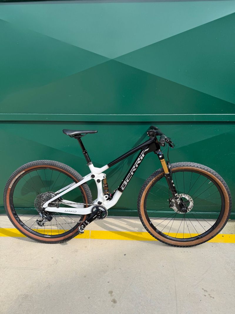 Used Berria Mako SRAM GX 2022 Mountainbike, Black — image 15 of 17