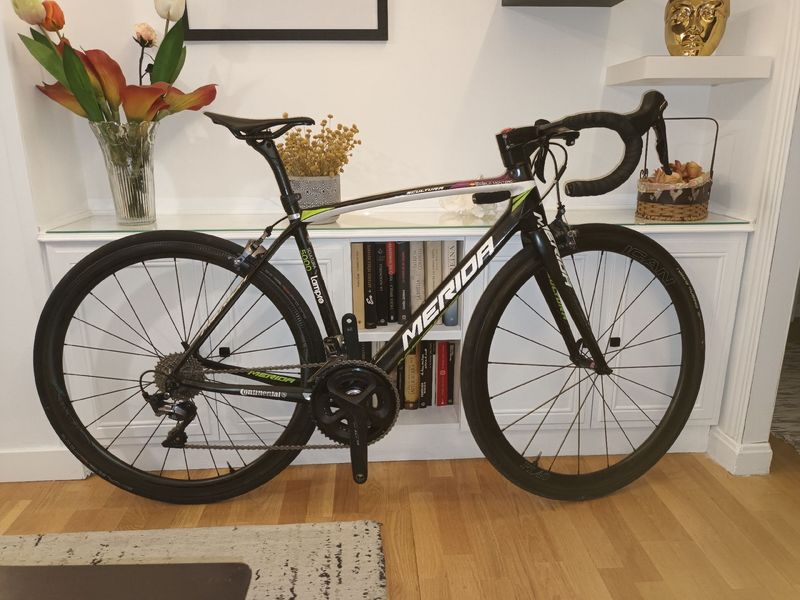 Used Merida Scultura Shimano Ultegra 2017 Road & Gravel, Black — image 1 of 4