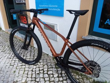 Orbea ALMA M30 2025 2025 Mountainbike usato, Rosso — immagine 6 di 6