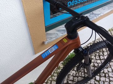 Orbea ALMA M30 2025 2025 Mountainbike usato, Rosso — immagine 4 di 6