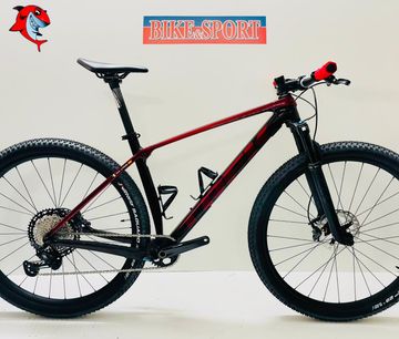 Used Trek Procaliber 9.8 2023 2023 Mountainbike, Red, 29 — image 1 of 10