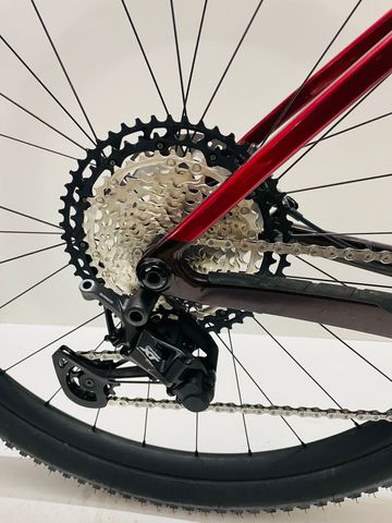Used Trek Procaliber 9.8 2023 2023 Mountainbike, Red, 29 — image 5 of 10