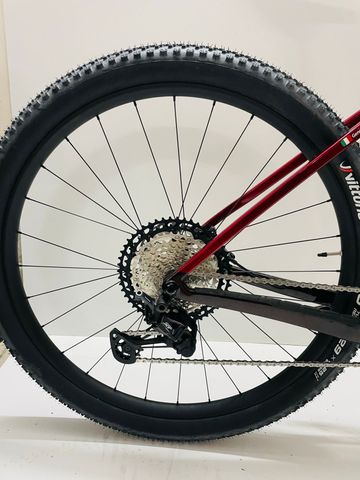 Used Trek Procaliber 9.8 2023 2023 Mountainbike, Red, 29 — image 6 of 10