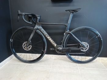 Used Orbea ORCA AERO M30iLTD 2025 2025 Road & Gravel, Black — image 2 of 6