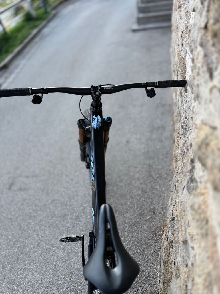 Gebrauchtes Propain SPINDRIFT 4 AL 29 Highend 2023 2023 Mountainbike, Schwarz, 29 — Bild 9 von 10