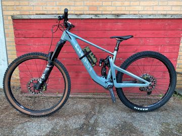 Used Ghost Path Riot Advanced 2024 Mountainbike, Light Gray — image 2 of 11