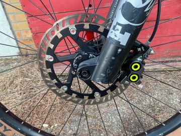 Used Ghost Path Riot Advanced 2024 Mountainbike, Light Gray — image 7 of 11