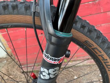 Used Ghost Path Riot Advanced 2024 Mountainbike, Light Gray — image 3 of 11