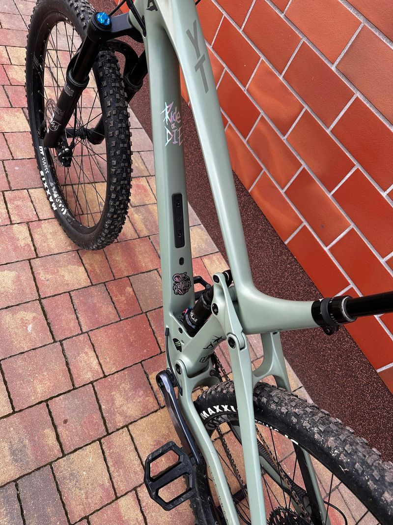 Used YT Industries Izzo CORE 3 29 2022 2022 Mountainbike, Green, 29 — image 10 of 16
