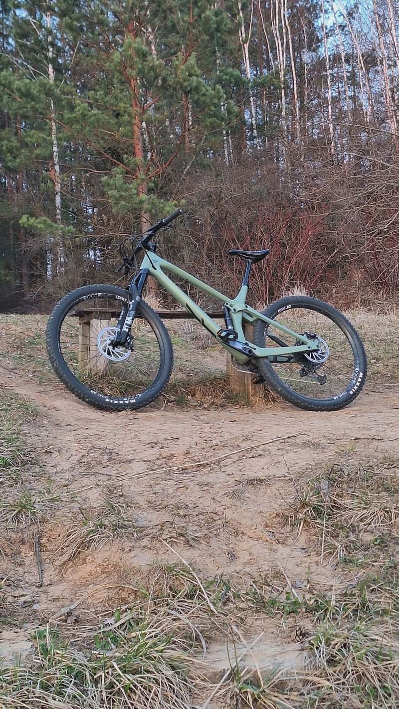 Used YT Industries Izzo CORE 3 29 2022 2022 Mountainbike, Green, 29 — image 2 of 16
