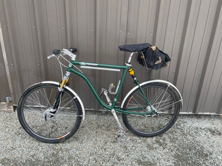Used land Rover Land Rover 1998 Road & Gravel, Green — image 1 of 16