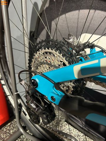 Tweedehands CUBE Stereo Shimano Deore XT 2024 Mountainbike — afbeelding 5 van 11