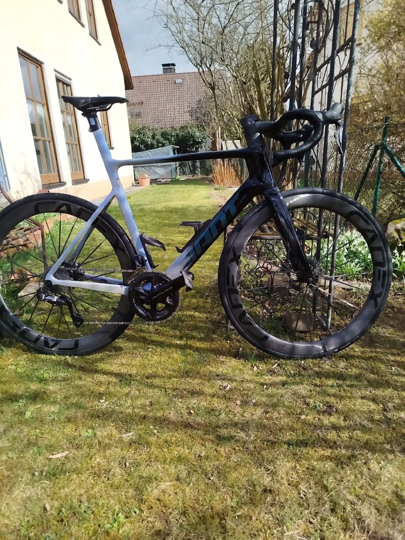 Gebrauchtes Giant Propel Advanced SL 0 2024 2024 Road & Gravel