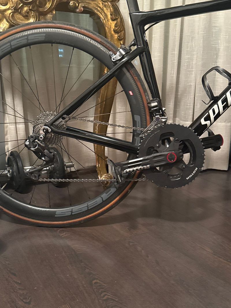 Used Specialized Tarmac Shimano Ultegra Di2 2022 Road & Gravel, Black — image 3 of 3