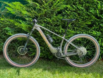 Used Trek Marlin+ 8 2024 2024 Mountainbike, Black, 27.5, 29 — image 1 of 3
