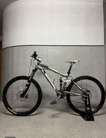 Trek, Fuel EX 9 UK 2012