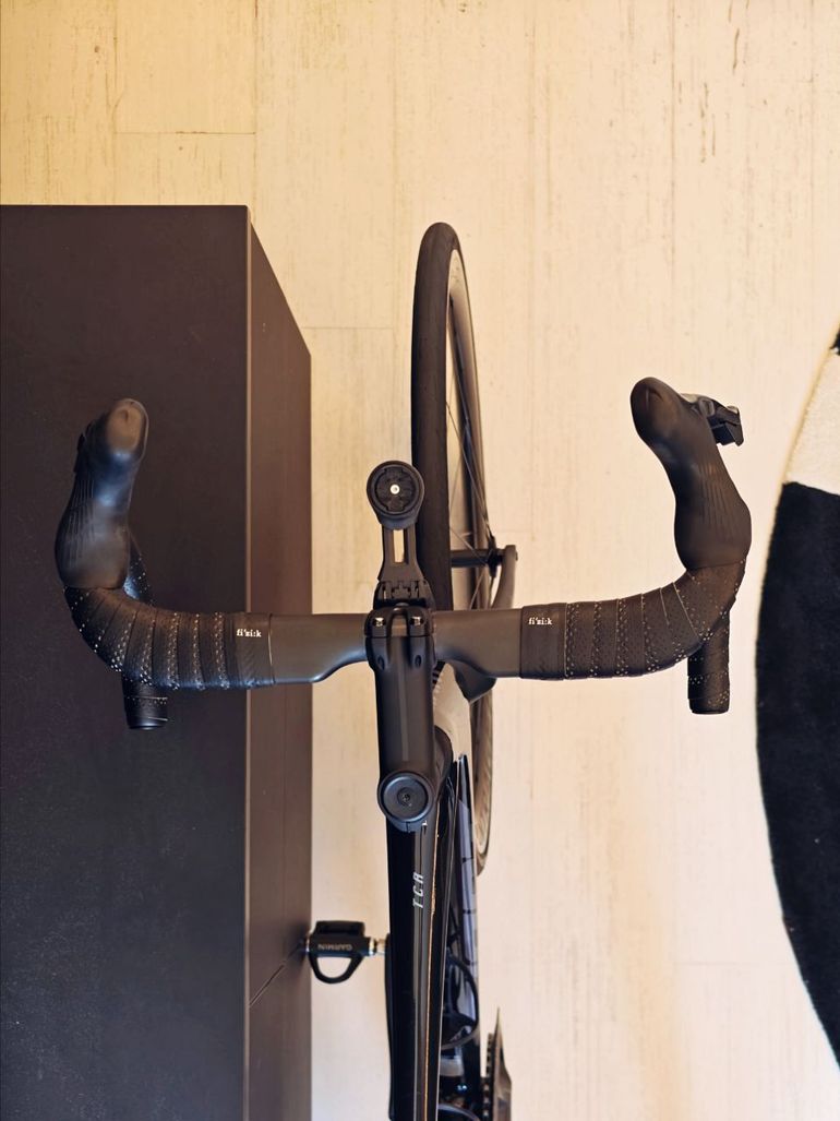 Used Giant Giant TCR Advanced M/L Custom (Ultegra Di2, Aeolus RSL, Berk Ploh, Garmin Rally RS200...) 2023 Road & Gravel — image 4 of 9
