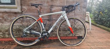 Specialized Comp Carbon 2018 2018 Road & Gravel usato
