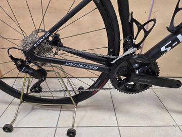 Used Specialized Tarmac Shimano 105 2020 Road & Gravel, Black — image 2 of 6