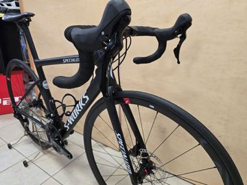 Used Specialized Tarmac Shimano 105 2020 Road & Gravel, Black — image 3 of 6