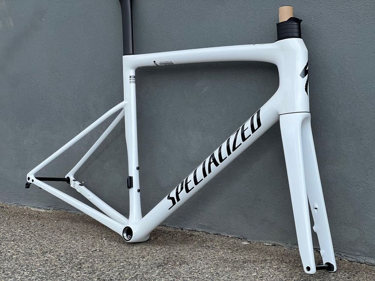 Brugt Specialized Tarmac SL8 Expert - SRAM Force AXS 2026 Frameset 2026 Road & Gravel — billede 3 af 7