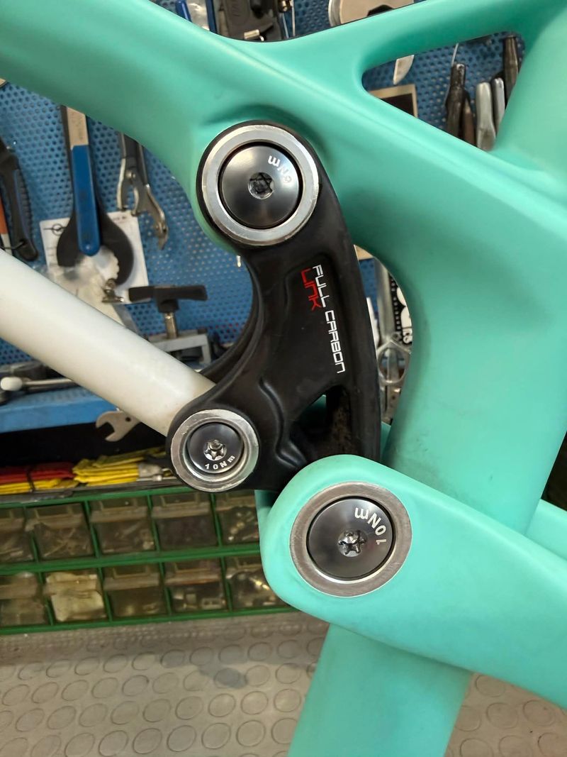 Used Bianchi Methanol 29 FS 9.3 Frameset 2018 Mountainbike, Blue — image 5 of 19