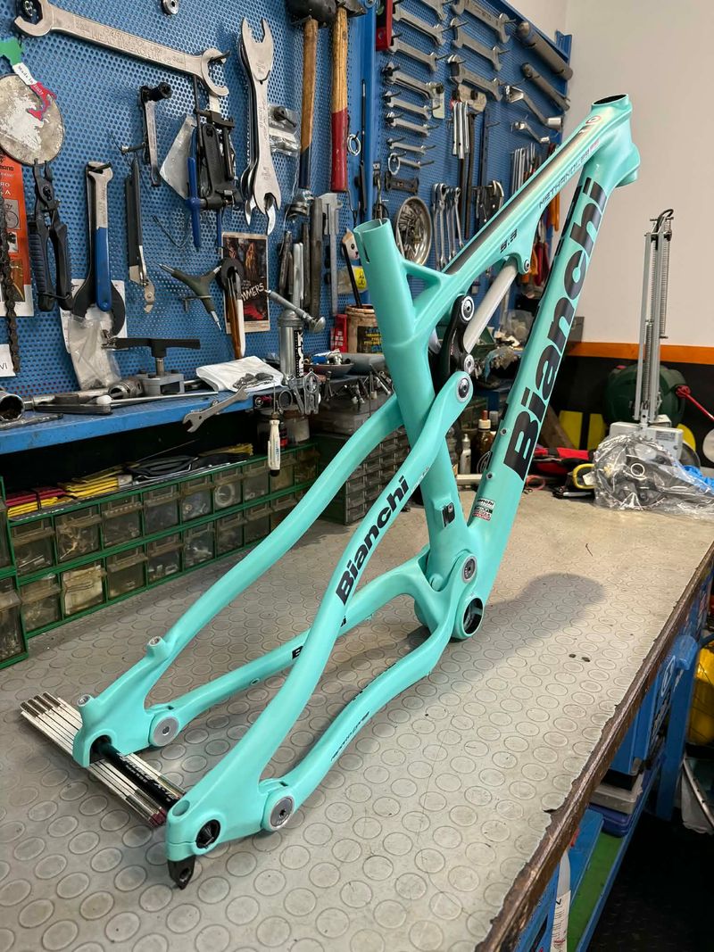 Used Bianchi Methanol 29 FS 9.3 Frameset 2018 Mountainbike, Blue — image 3 of 19