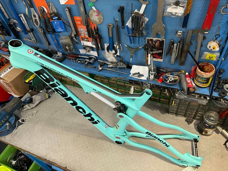 Used Bianchi Methanol 29 FS 9.3 Frameset 2018 Mountainbike, Blue — image 19 of 19