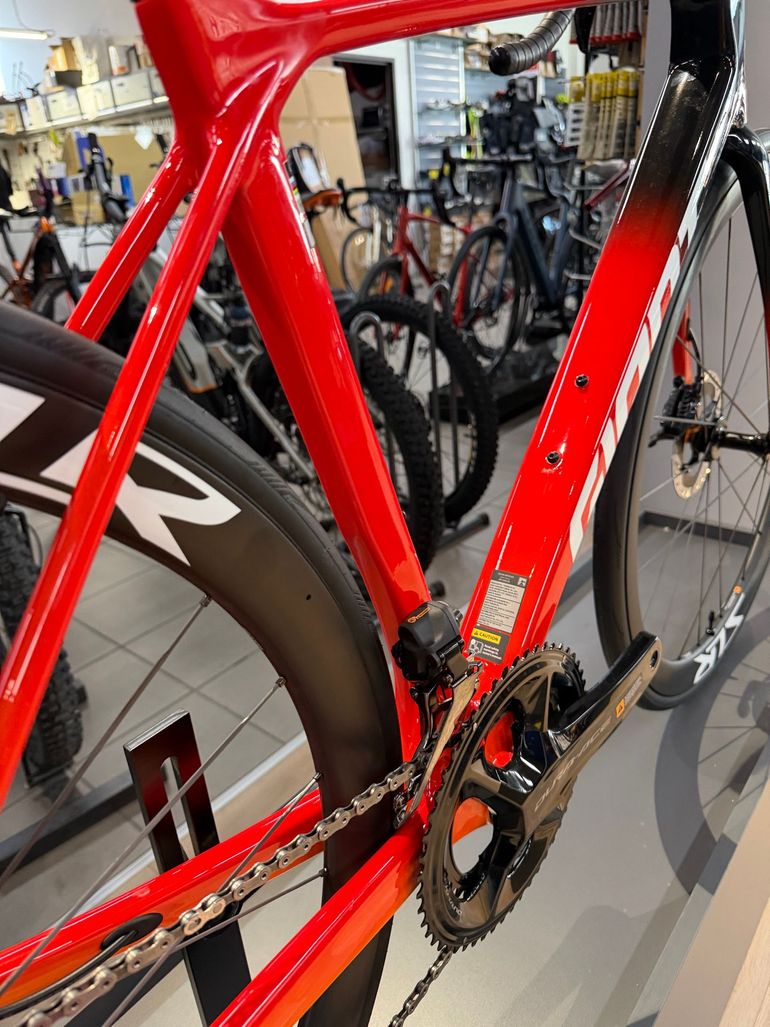 Used Giant TCR Advanced Pro 2026 2026 Road & Gravel, Red — image 7 of 10