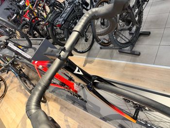 Used Giant TCR Advanced Pro 2026 2026 Road & Gravel, Red — image 3 of 10