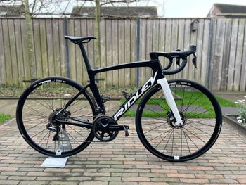 Ridley, Noah Fast Disc - Shimano Ultegra Di2 2021