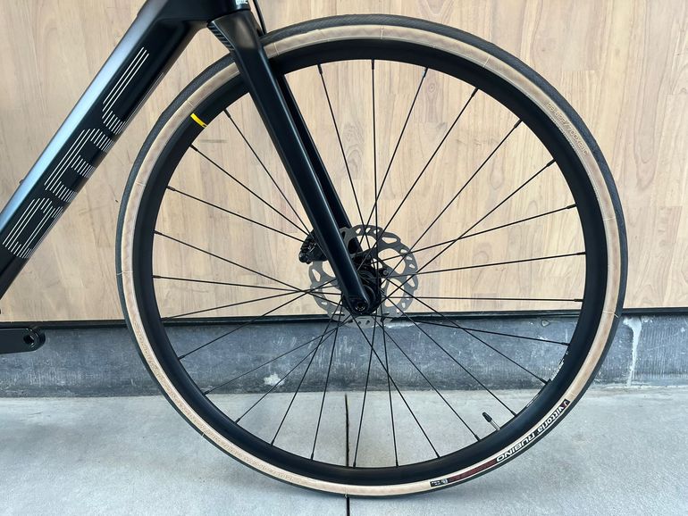 Used BMC Roadmachine FIVE 2023 2023 Road & Gravel, Black — image 5 of 5