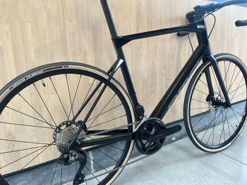 Used BMC Roadmachine FIVE 2023 2023 Road & Gravel, Black — image 4 of 5