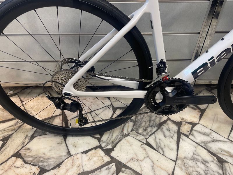 Gebrauchtes Bianchi Sprint 105 2025 2025 Road & Gravel, Weiß — Bild 3 von 3