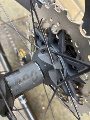 Gebrauchtes Canyon Aeroad CFR Di2 2023 2023 Road & Gravel, Schwarz — Bild 18 von 25