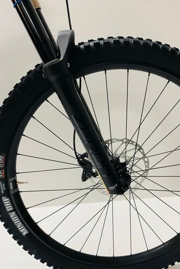 Used Focus Thron Shimano CUES 2026 Mountainbike, Blue — image 7 of 17