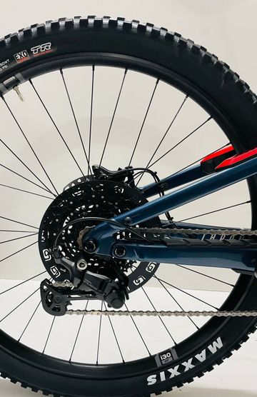 Used Focus Thron Shimano CUES 2026 Mountainbike, Blue — image 6 of 17