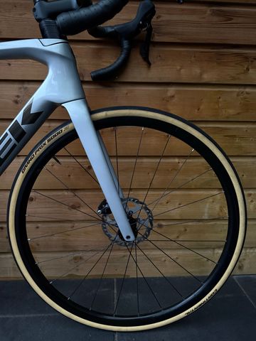 Brugt Trek Émonda SL 5 2023 2023 Road & Gravel — billede 4 af 19