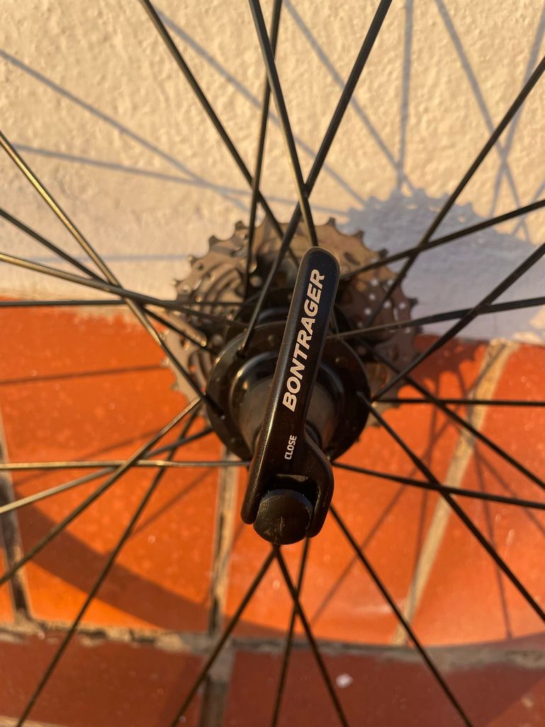 Used Trek Émonda SL 5 2017 2017 Road & Gravel — image 21 of 25