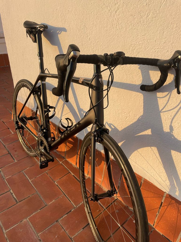 Used Trek Émonda SL 5 2017 2017 Road & Gravel — image 2 of 25