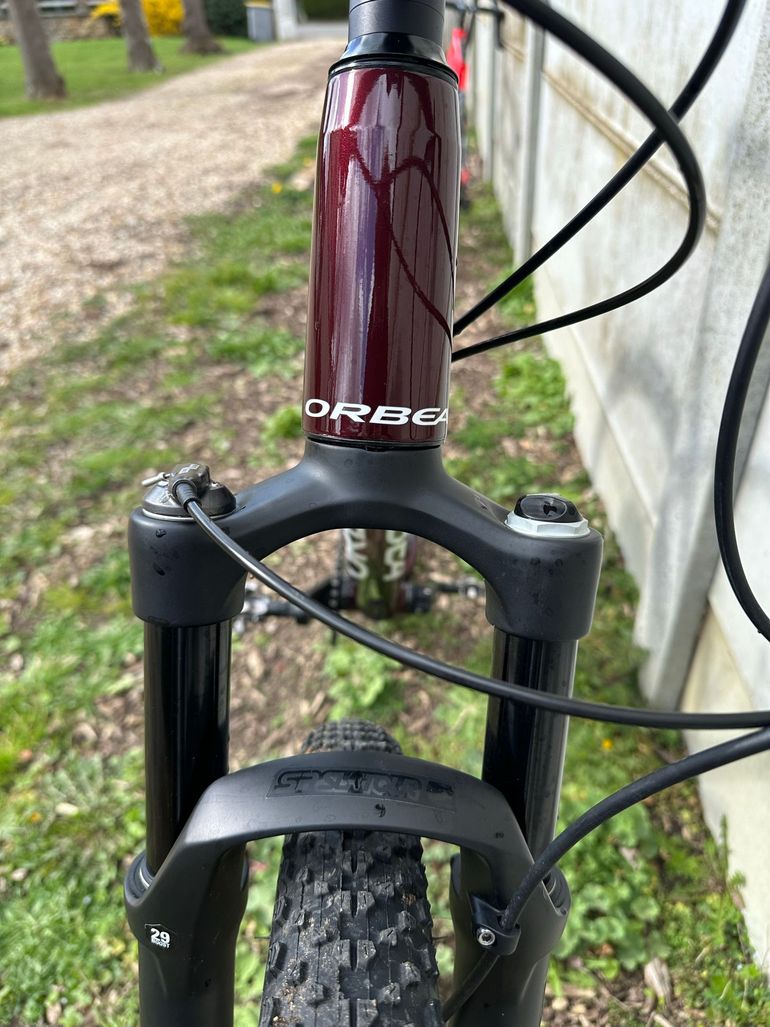 Used Orbea ALMA H30 2024 2024 Mountainbike, Rot, 29 — image 8 of 9