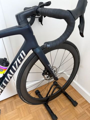 Used Specialized Tarmac SRAM Rival eTap AXS 2023 Road & Gravel, Blue — image 3 of 10