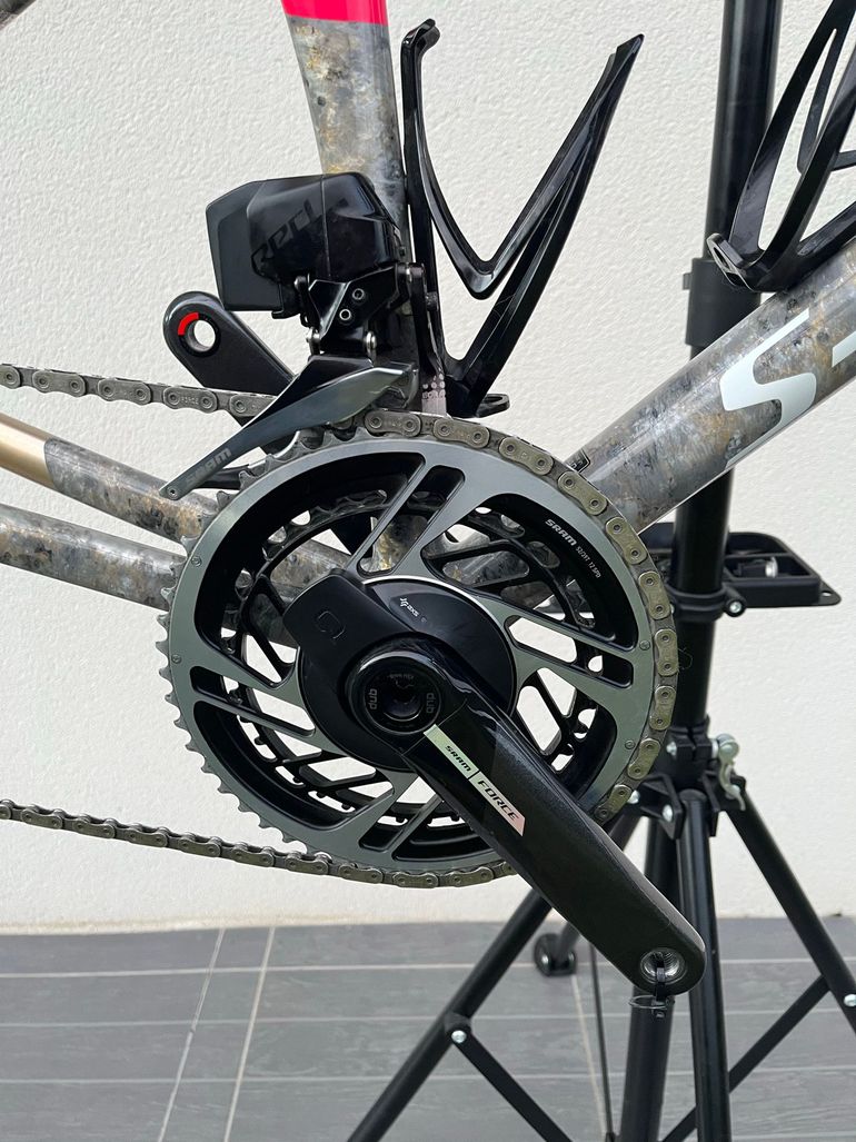 Used Specialized Tarmac SRAM Red eTap AXS 2025 Road & Gravel — image 13 of 20