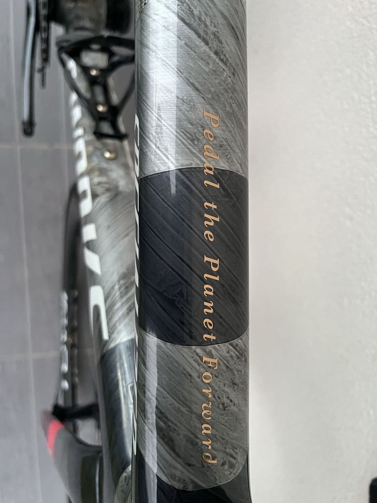 Used Specialized Tarmac SRAM Red eTap AXS 2025 Road & Gravel — image 20 of 20
