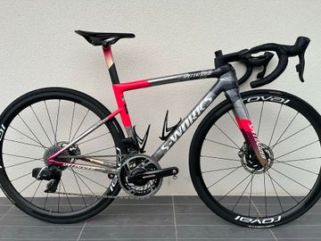 Specialized Tarmac SRAM Red eTap AXS 2025 Road & Gravel usato