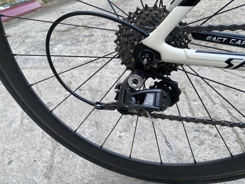Used Specialized Tarmac Sensah Empire 2020 Road & Gravel, White — image 4 of 11