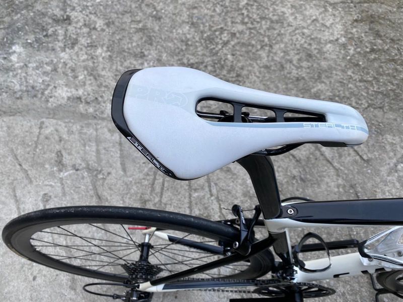 Used Specialized Tarmac Sensah Empire 2020 Road & Gravel, White — image 8 of 11
