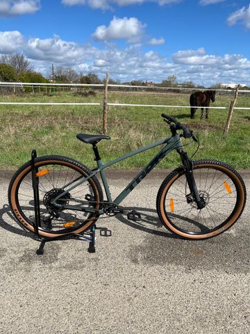 Brugt Trek Marlin 7 Gen 3 2025 2025 Mountainbike — billede 1 af 4