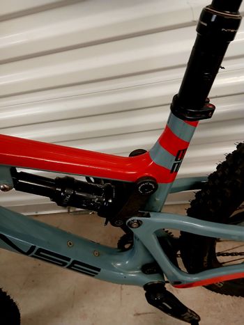 Used Intense Sniper Shimano Deore XT 2020 Mountainbike, Light Gray — image 7 of 15