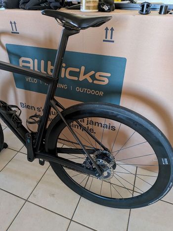 Used BMC Teammachine Shimano Ultegra Di2 (12 Speed) 2023 Road & Gravel, Nero — image 4 of 4